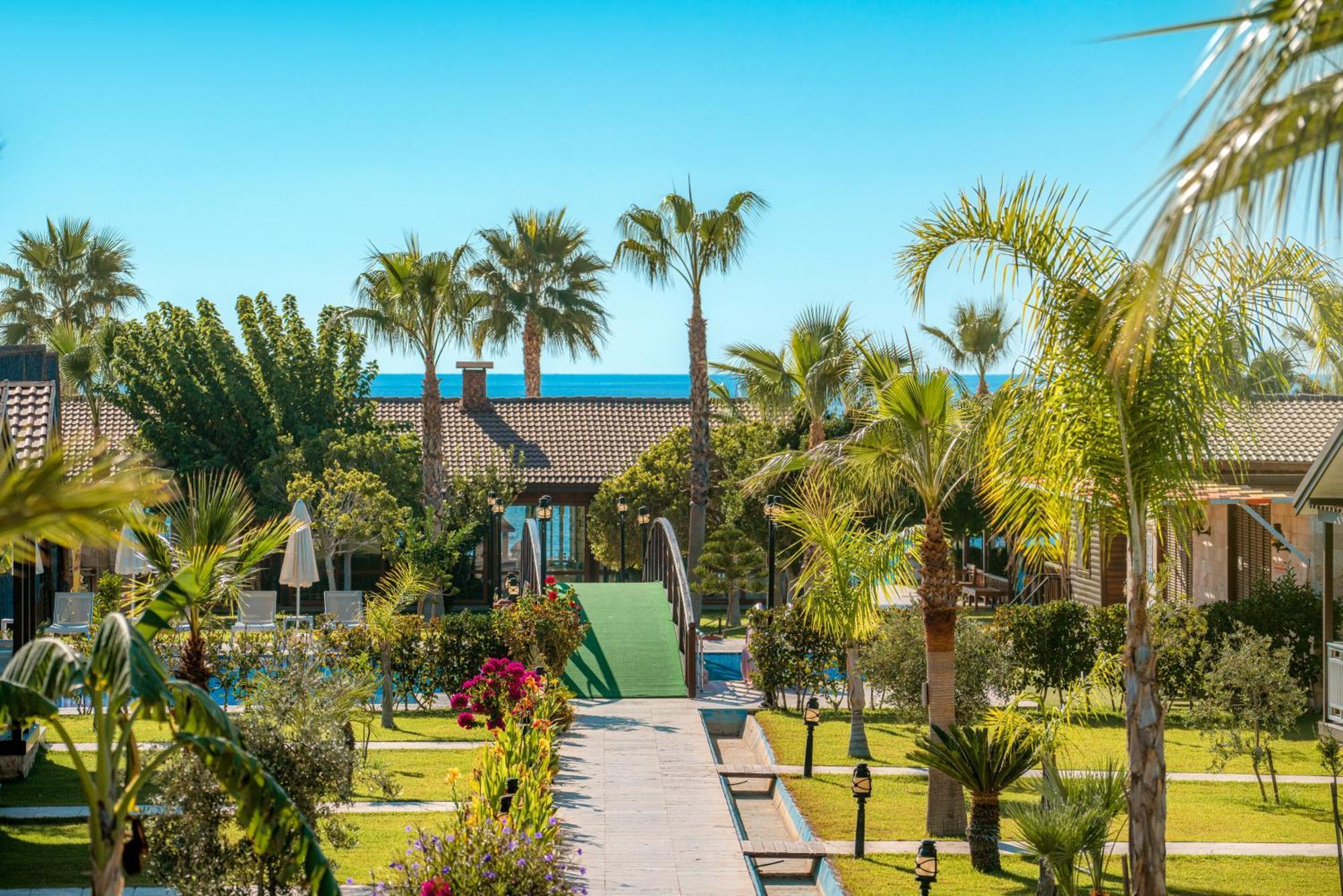 Sedir Park - Beach Bungalow Kargicak  Bagian luar foto