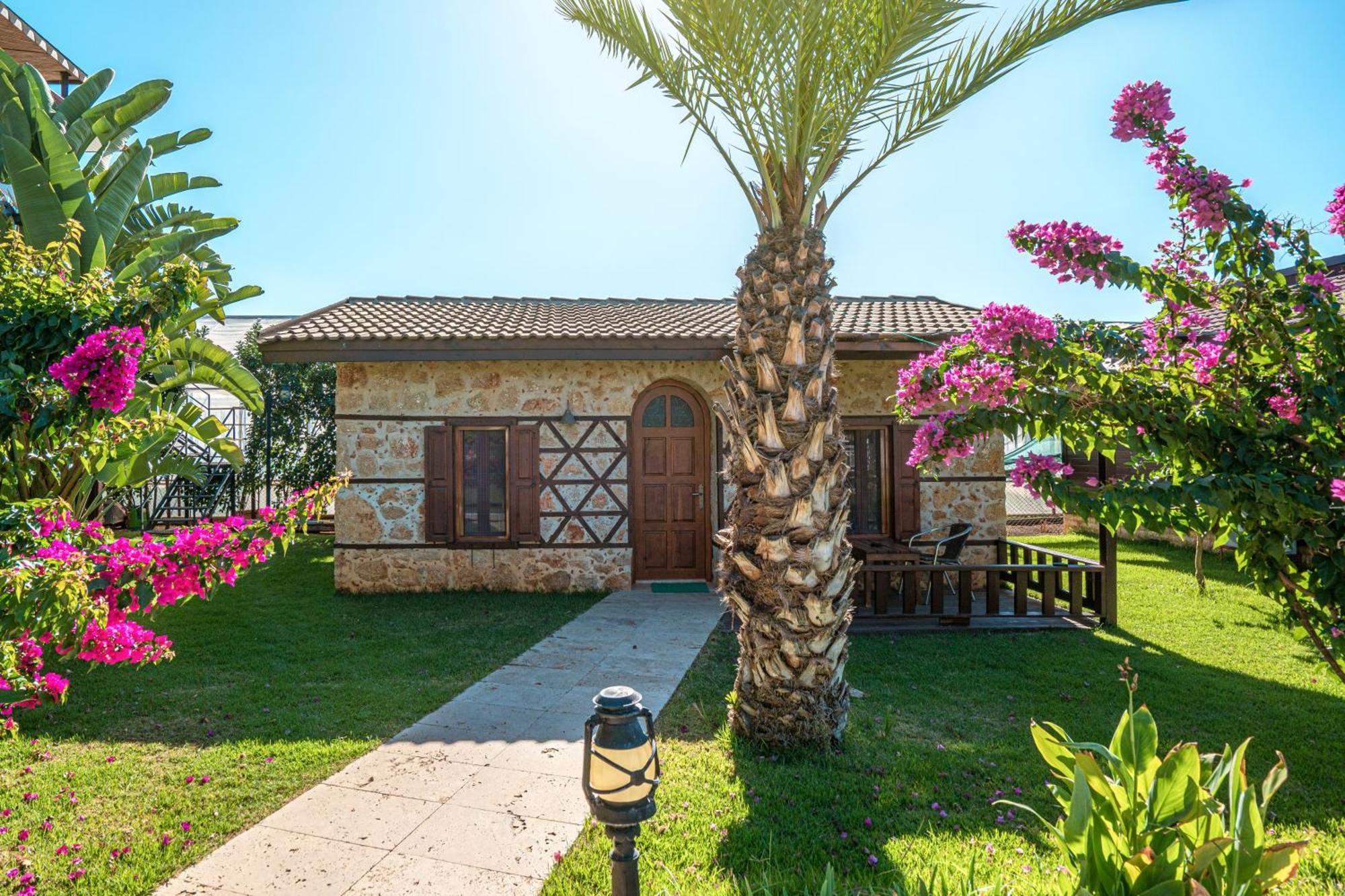 Sedir Park - Beach Bungalow Kargicak  Bagian luar foto