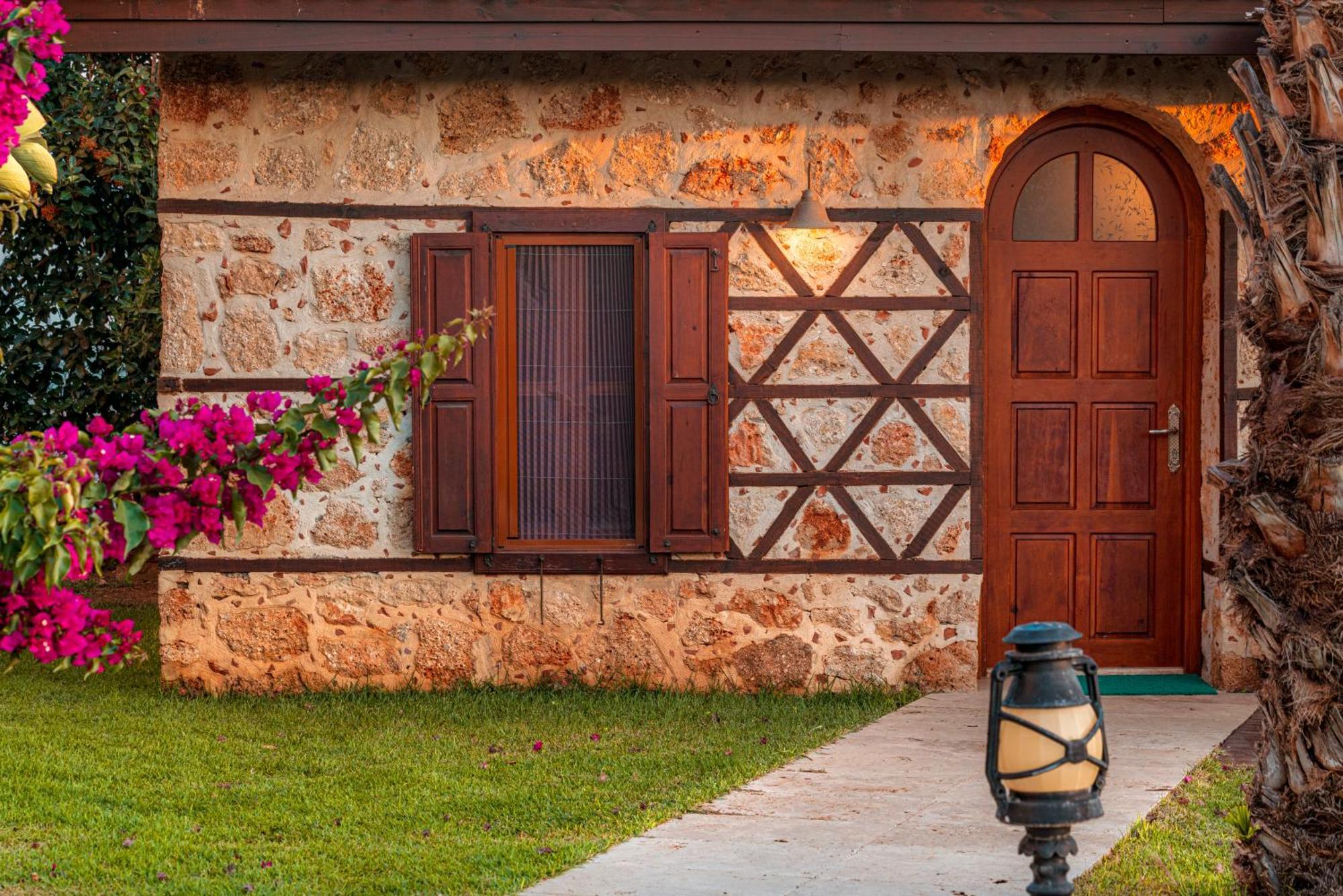 Sedir Park - Beach Bungalow Kargicak  Bagian luar foto